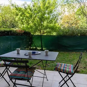 Garage-spacieuse Terrasse , Avignon France